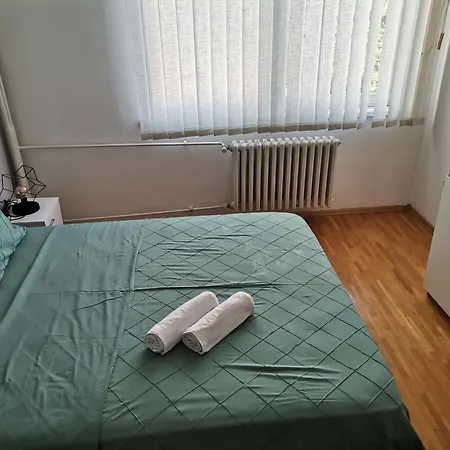 Calla 4 - Main Square, In The Shopping Center - Parking Slot With Securiti And Video سكوبجي