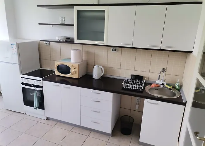 Calla 4 - Main Square, In The Shopping Center - Parking Slot With Securiti And Video Apartman