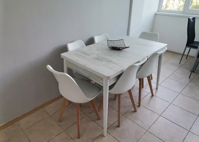 Calla 4 - Main Square, In The Shopping Center - Parking Slot With Securiti And Video Appartement