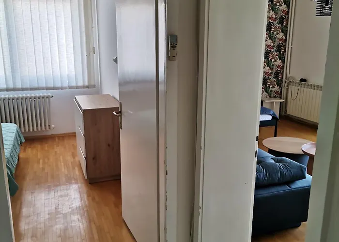 Calla 4 - Main Square, In The Shopping Center - Parking Slot With Securiti And Video Apartman *