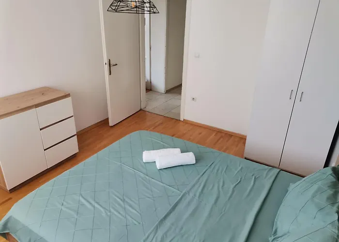 Appartement Calla 4 - Main Square, In The Shopping Center - Parking Slot With Securiti And Video *