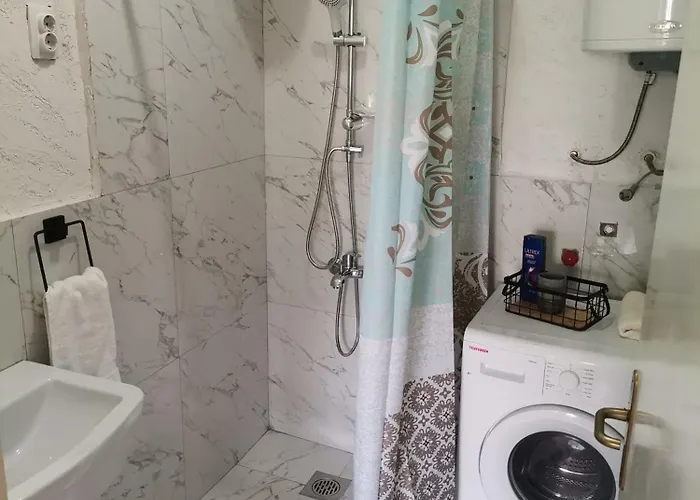 Calla 4 - Main Square, In The Shopping Center - Parking Slot With Securiti And Video *