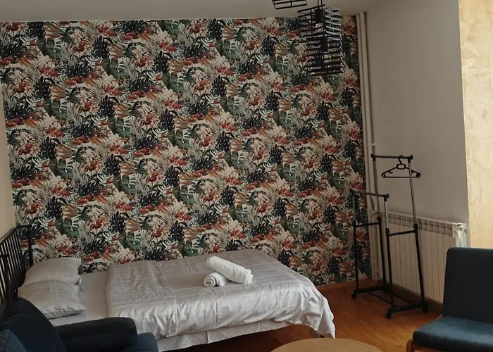 Calla 4 - Main Square, In The Shopping Center - Parking Slot With Securiti And Video